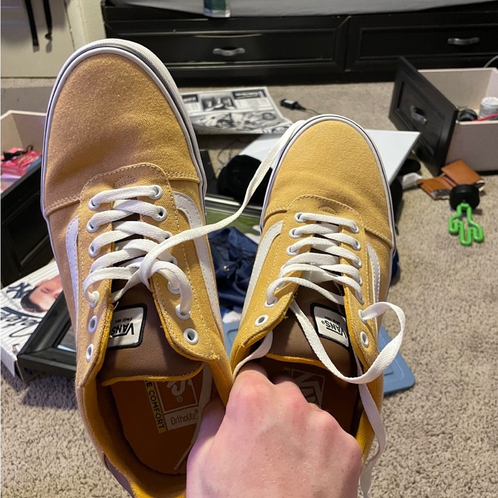 cans size 12 yellow beans new